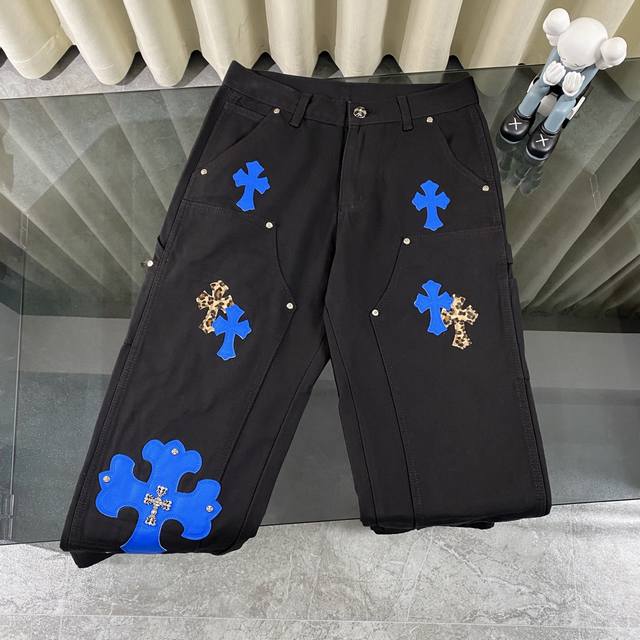 Ch克罗心Chromehearts 亲友限定豹纹蓝色十字拼皮黑色工装牛仔裤伐木裤柜价50W级别，贴布十字花点缀，水洗牛仔裤！！ 绝对高端的奢华产物，1.9W级别