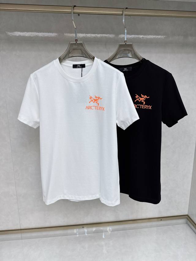 Yan 始祖鸟 2025Ss春夏最新款短袖T恤，手感柔软，穿着舒适，做工精细.上身效果无敌帅气，码数M-3Xlg