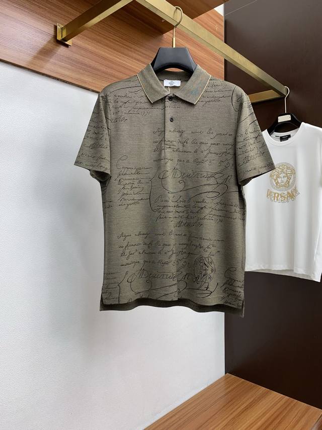 Tai 布鲁提 2025新款男士珠地棉翻领短袖Polo衫 经典商务男装衬衫领 Polo 衫 棉质珠地面料呈现。轻盈柔软的面料经过成衣染色，营造出优雅纹理，六角珠