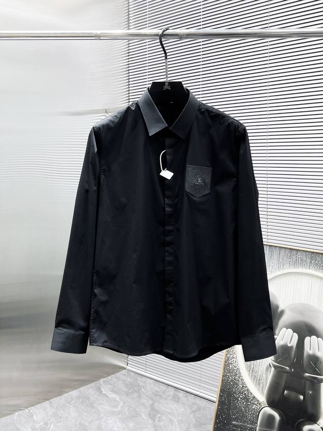 Cheny 路易威登 Lv 2025Ss新款长袖 衬衫 衬衣，高端版本！专柜定制面料 透气舒适度高，细节无可挑剔，品牌元素设计理念，体现高品质。手感细腻柔软！呈