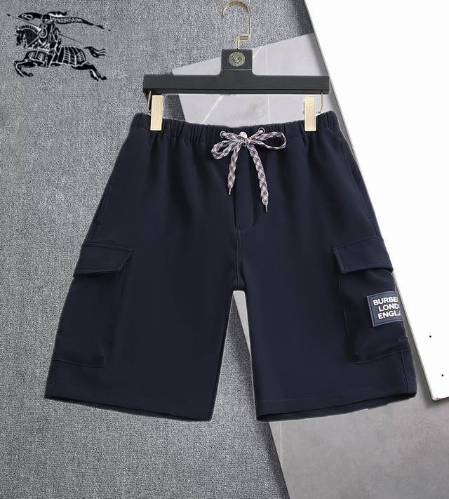 Zhen 最新高品质巴宝莉Burberry夏季休闲短裤，平纹高密弹力涤纶面料，具有超强透气性，排湿性和抗紫外线能力。穿着柔和舒适；Logo极具品牌文化和流行设计