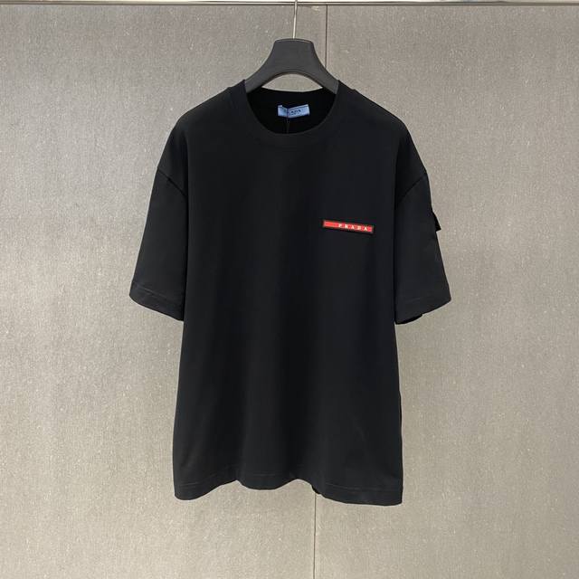 Xp Prad 2025春夏新款字母红标Logo 经典三角标 短袖百搭爆款 码数：S-Xl