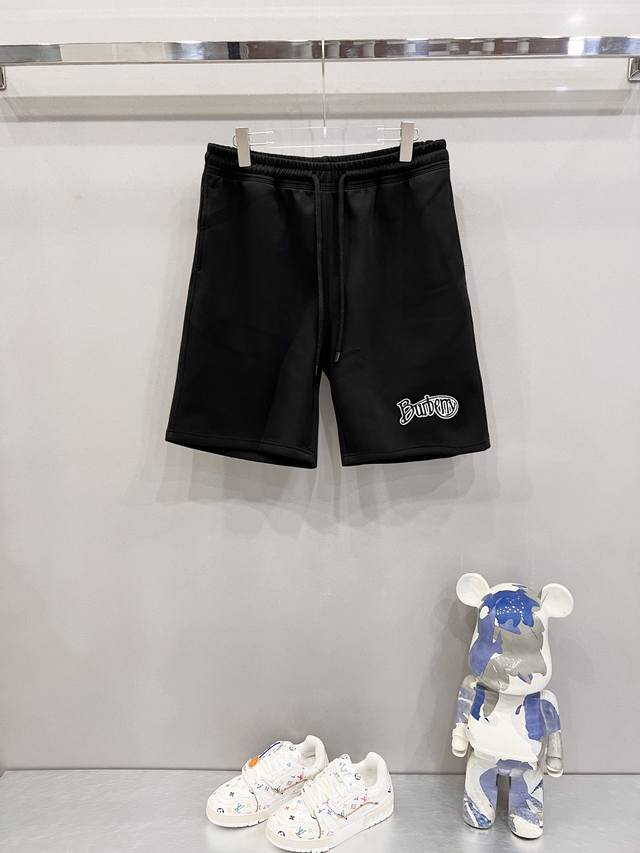 Kk Burberry 巴宝莉 定制太空棉短裤品牌签名字母Logo刺绣工艺标识官方同步 高版本 高品质时尚个性 百搭潮流纯原品质 原版面料吊牌 领标 水洗麦 三