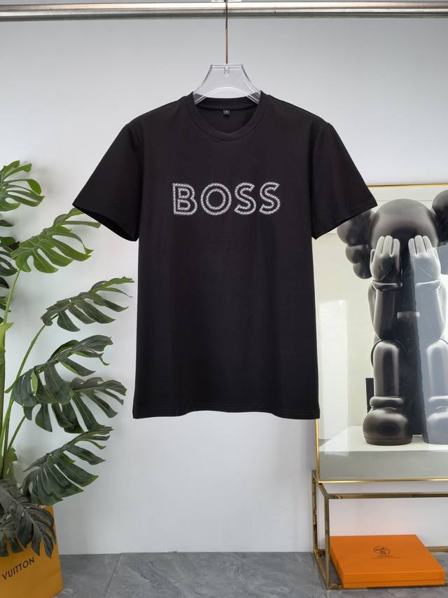 Boss 2025Ss春夏最新款圆领时尚短袖T恤，官网同步，专柜纯棉面料！贴肤舒适，耐看又好穿，经典简约Logo设计，原厂工艺一丝不苟，型男必备单品 码数M-4