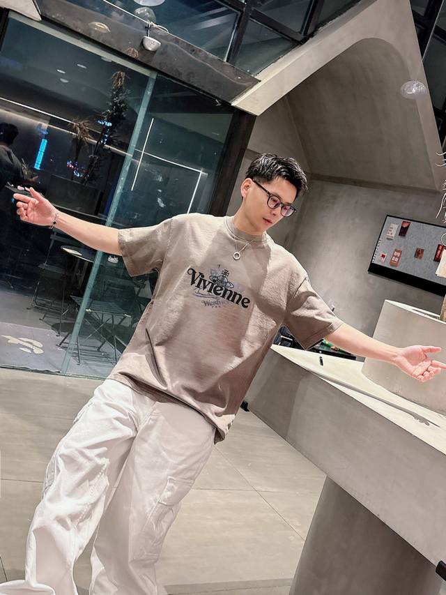 Wood25Ss春夏西太后新款 做旧Logo短袖轻奢主义 男女日常通勤穿搭必备单品 正确版本 欢迎对比详细特征 280克 % 纯棉双纱汗布面料 同缸定染特种加粗