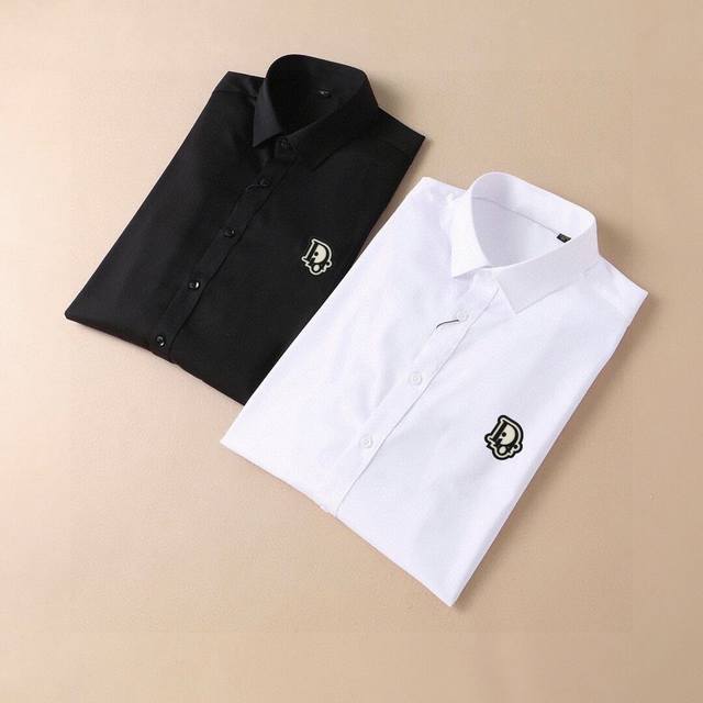迪奥 四季款男士长袖衬衫。香港洋行货，官网在售款，重磅高品质成衣水准。全进口竹纤维面料，带有绸缎顺滑手感，独具时尚光泽质感，一向穿着体验非常的高！胸前品牌Log
