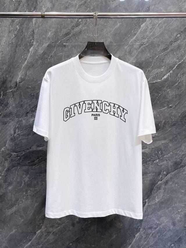 Giv** 纪梵希 2025 新品260克短袖 火爆上市啦 定制顶级优选洗水棉面料 上身舒适度高 专柜同款装饰 轻奢内敛低调奢华 内搭外穿轻松驾驭不挑人 裁剪精