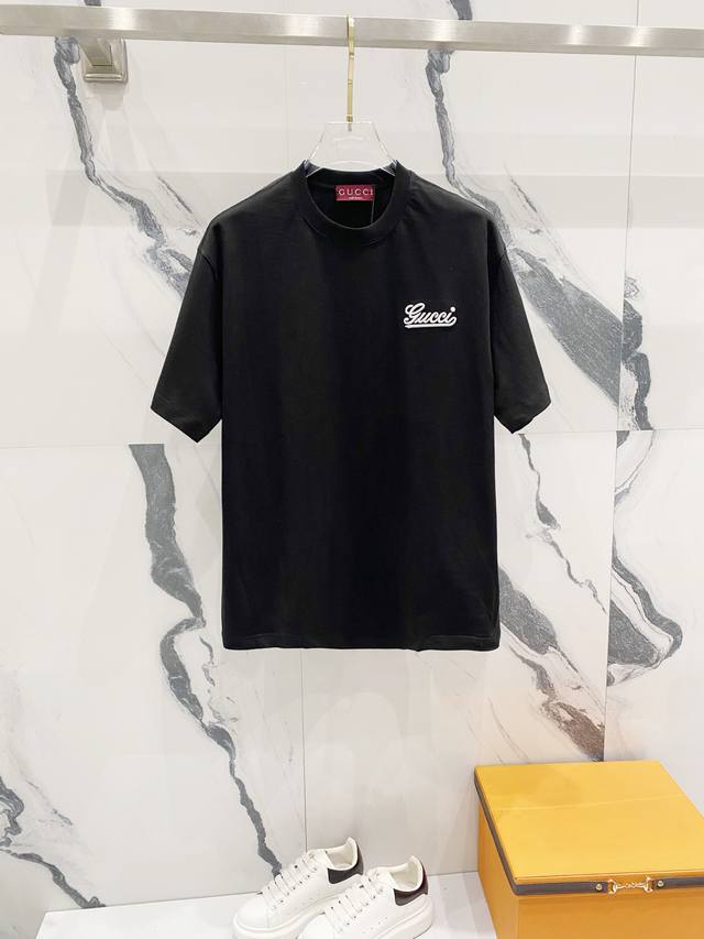 Gucci 古驰 320克圆领短袖T恤独家定制精美字母小Logo刺绣标识官方同步 1:1原版开模时尚个性 百搭潮流纯原品质 原版洗水面料吊牌 领标 水洗麦 三标
