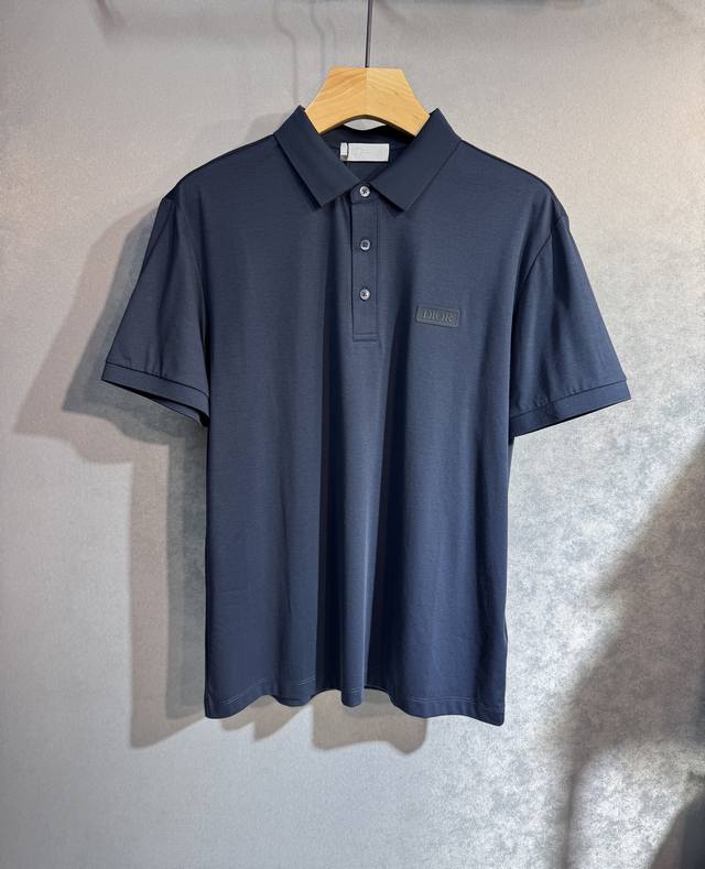 Dior 迪奥 25Ss新款春夏短袖 最高版本客供定制丝光棉面料 简单时尚款，配色超级好看！经典Logo的设计 简单大方的款式 满满的高级感，216四季可穿。简
