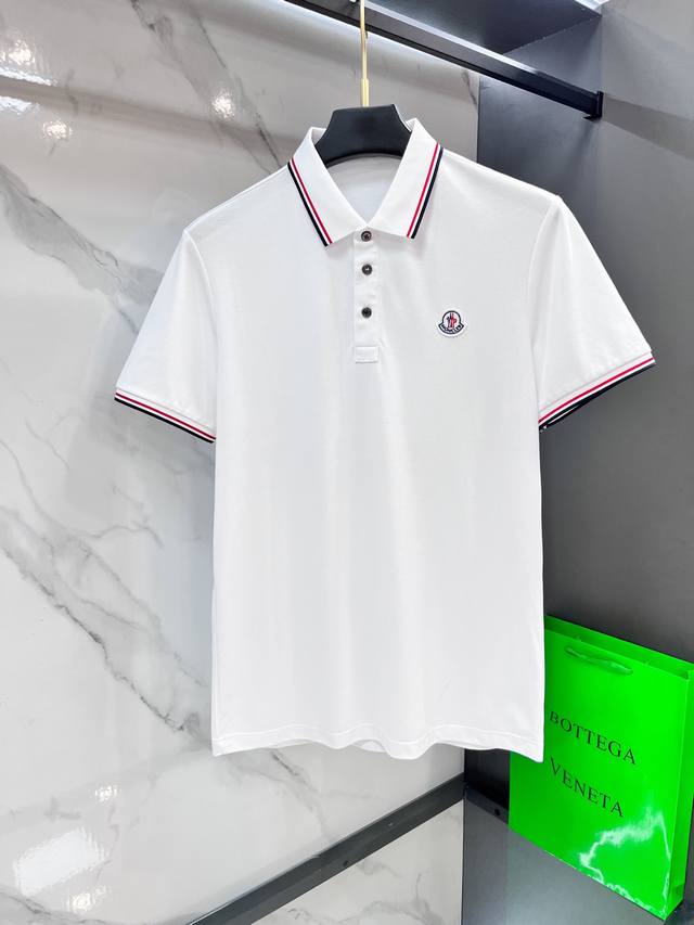 蒙口 2025新款高端商务Polo 白领 单位人士必入单品！ 休闲商务翻领短袖，科技面料，体感非常棒，手感顺滑质感很棒！弹性好，无任何束缚感，面料自带透气网孔，