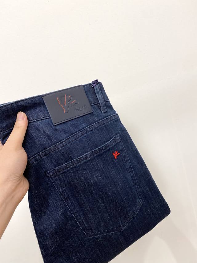 Isaia、2025最新品，专柜同步有售，原单狠货，水洗休闲牛仔裤，进口原版水洗弹力面料，舒适有弹性，原版五金辅料装饰Logo，版型超正，档次极高，专柜品质，上