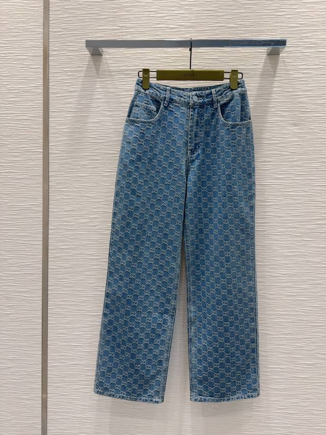Gucc* 2025Ss新款 高版出品~超时髦新款丹宁牛仔 个性色调上身又酷又飒爽 纹理细腻，棉感自然，既有筋骨感又不失柔软，超级漂亮！细节做工超级好，新品现货