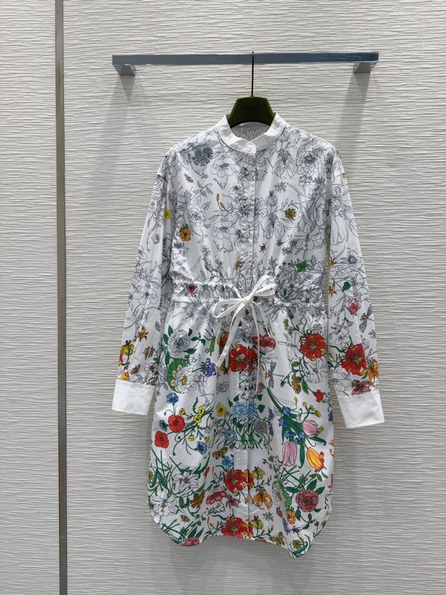 Gucc* 2025Ss新款 印花面料 简约中流露出高奢 整件衣服做工更是非常精细！ 版型简单一目了然，美伦美幻 低调又要引人注目，必选这款 Sml S后中长1