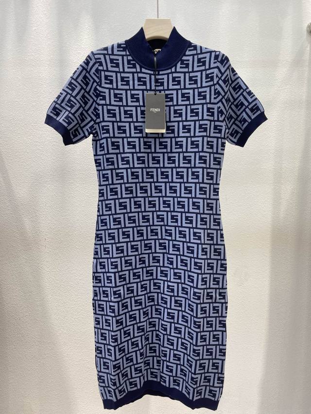 Fendi&芬迪新款蓝灰撞色经典双F字母提花半高领短袖连衣裙Sml现货供应