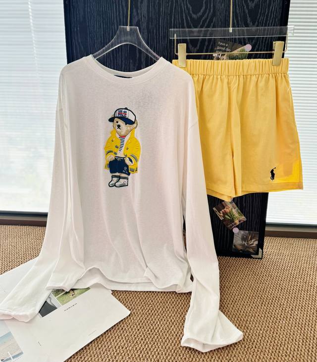 品名：Ralph Laure* 拉夫小黄熊长袖亚麻短裤防晒套装 尺码：M.L 颜色：白色 黄色拉夫小熊系列，今天做拉夫女孩！！小熊防晒Teerl小黄短裤，宽松版