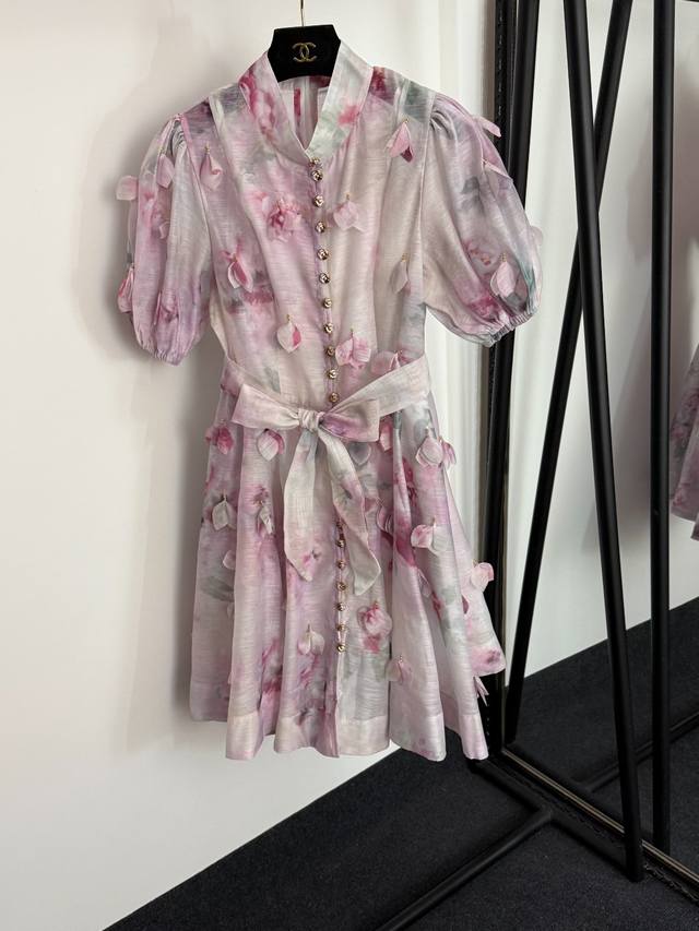 款号20254445 Zimmermann*新款 立体蝴蝶结钉珠花朵装饰 山茶花纽扣 系带收腰短袖连衣裙，配吊带里衬，浅粉色，S-Xl， M码；胸围90，长70