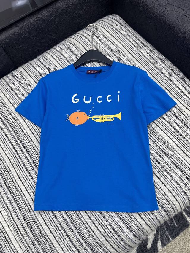 爆款现货原单品质 Gucc*｜25限定系列新品印花短袖T恤精致版型上身巨显瘦！定制最新印花 低调奢华！时髦精必备单品解锁所有穿搭！认准我家品质！经典单品时髦又高