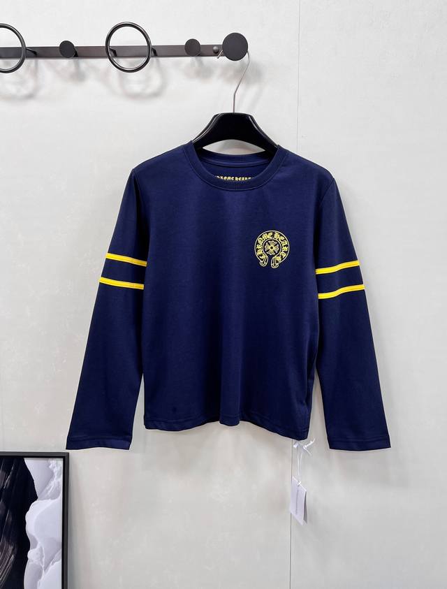 Chrome Hearts 运动风印花修身长袖T恤真的超显身材好！爱惨这种简单时髦T啦,日常好穿。整体是合身版型 衣身带有余量对身材的包容性好上身舒适好穿不紧绷
