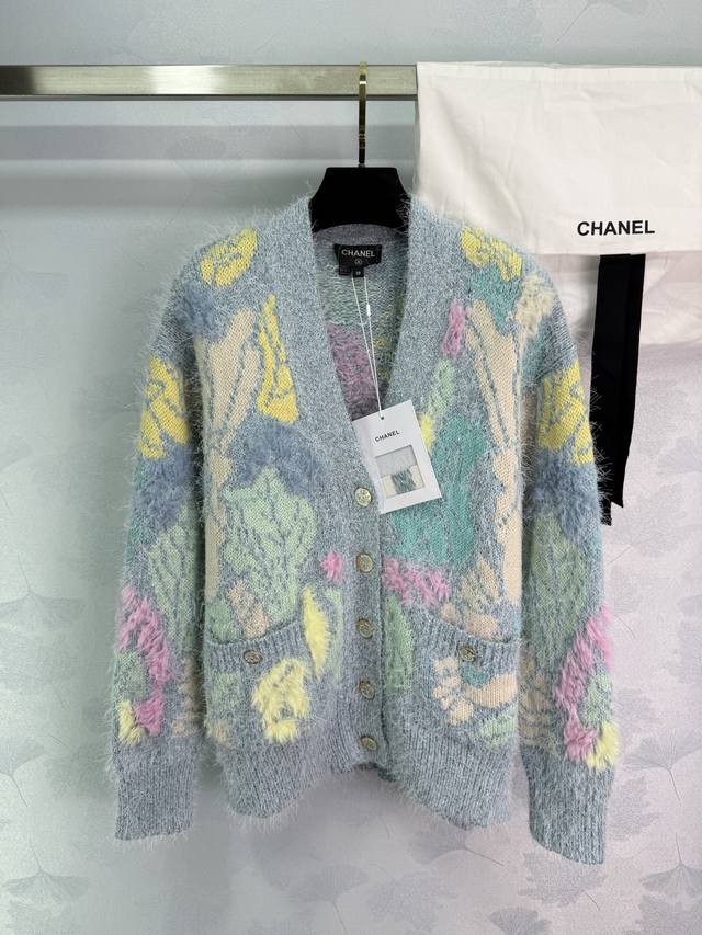 Chanel25A高级手工坊系列重工开衫，Yb定制定染扎染色，定制羽毛编织，定制五金纽扣，重工植绒云朵加羊毛马海毛混纺 高级搞十足 时髦洋气 单色Sml。T22