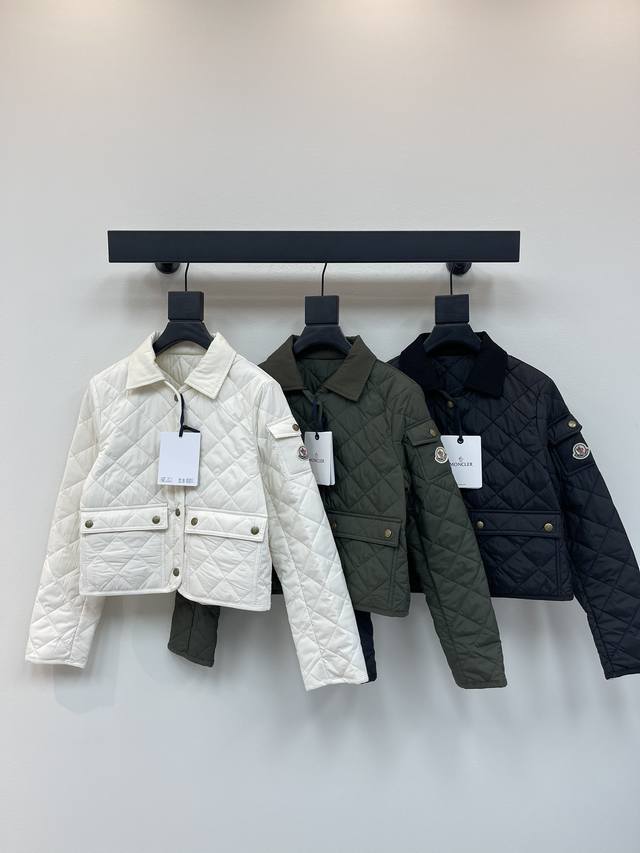 Moncle*蒙口25秋冬新款菱格翻领羽绒棉服外套 定制Yb进口防风防水尼龙材质 其工艺还原 升级材质 提升秋冬御寒功能 羽绒棉填充内里 整件轻盈保暖 翻领立领