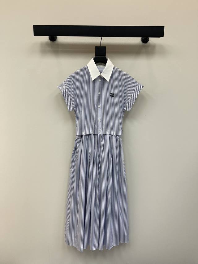 Miumi*25新款百搭条纹短袖衬衫连衣裙丨独家Yb开发！高版出品！衬衫裙真的是衣柜必不可少的单品！绝对是衣柜里设计感十足的存在！无论单穿还是搭配外套都很可[机