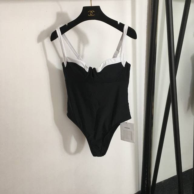款号 3056 Chane*新款 黑白拼色吊带连体泳衣，黑色，S-Xl，.