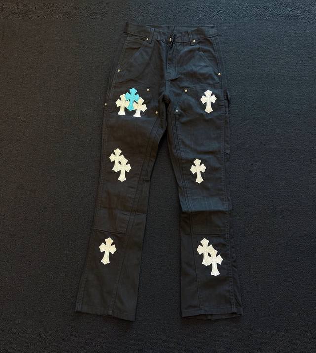 款号：D361Carhartt 拼皮工装微喇牛仔裤立体版型 宽松舒适不挑身材 大厂精工 原厂品控 男女同款 可做情侣搭配 百搭推荐 四季必备牛仔 工艺上采用重工