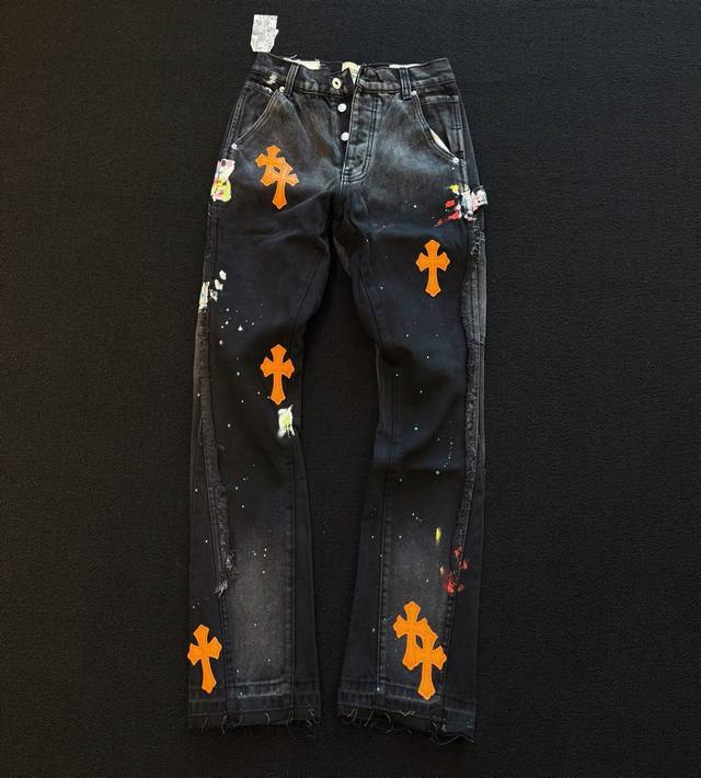 款号：D355Gallery Dept & Chrome Hearts 克罗心联名 拼接十字架喇叭做旧破洞牛仔裤立体版型 宽松舒适不挑身材 大厂精工 原厂品控