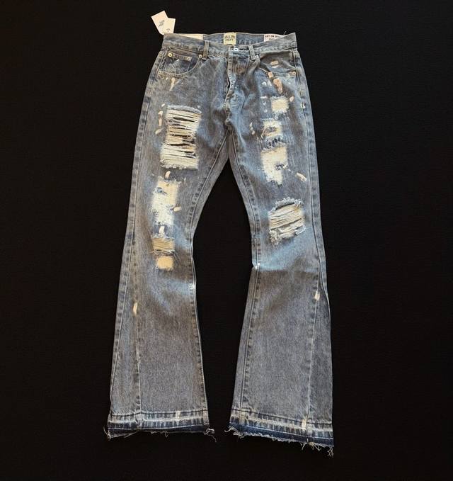 款号：D354Gallery Dept & Chrome Hearts 克罗心联名 拼接水洗喇叭破洞牛仔裤立体版型 宽松舒适不挑身材 大厂精工 原厂品控 男女同