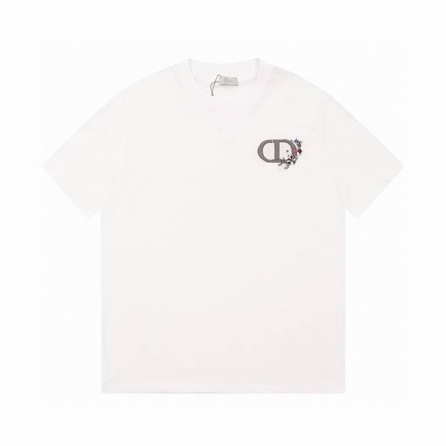 Dior 迪奥23Ss花卉粗线刺绣短袖T恤采用进口绣花机器 粗线绣花 多种颜色刺绣无暇丝，细节打板多重定位出货 一比一复刻版本采用230G棉质布料32支精双棉纱