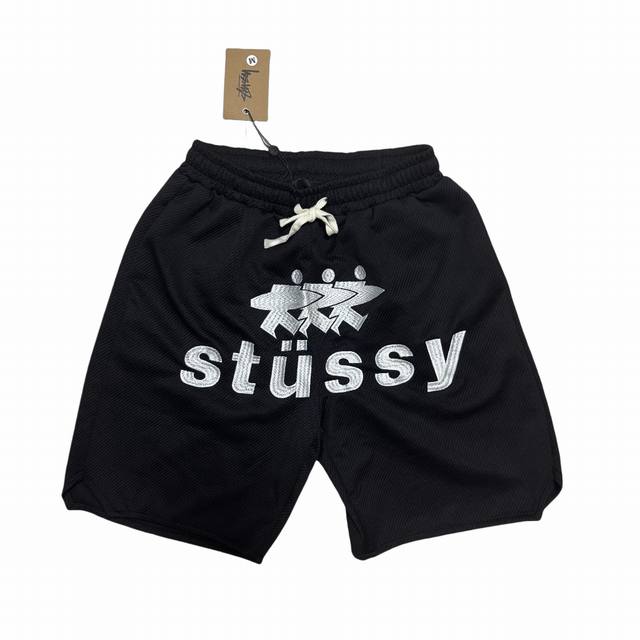Sy30# 白底图Stussy 25Ss 斯图西夏季滑板小人系列重工刺绣美式短裤 甄选进口纯棉斜纹面料 进口百灵达十万针立体刺绣 耗时耗力 极其复杂 慢工出细活