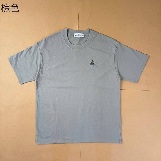 R11# Vivienne Westwood 纯色Logo刺绣圆领短袖T恤 男女同款面料：260G双纱面料，不变型不起球辅料；全套辅料定制；1:1版本颜色：黑色