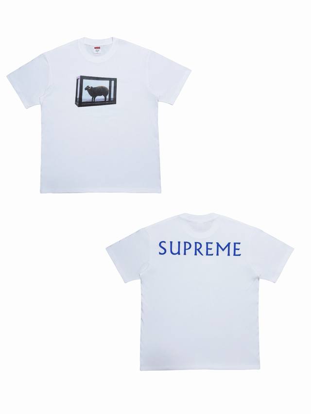 Su140# Supreme X Damien Hirst 联名款 Ss25 Week1 Tee 绵羊印花图案圆领短袖T恤 男女同款采用圆筒无缝工艺 原版工艺