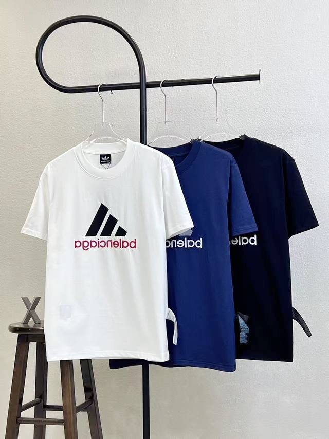 款号Xb79 三色Balencigag Ad联名经典字母Logo组合双面穿刺绣圆领短袖 情侣同款 全套包装 三标齐全 区别市场通货 随意对比纯棉280克高克重3