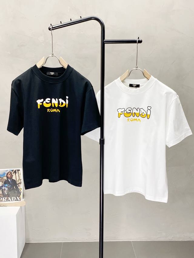 Fendi芬迪独家专供新款原单男士休闲短袖 高端 高版本 时尚百搭爆款进口面料 手感超柔软细腻 穿着亲肤舒适 高端精品 代工厂P精细做工 上身非常赞 男士必备单