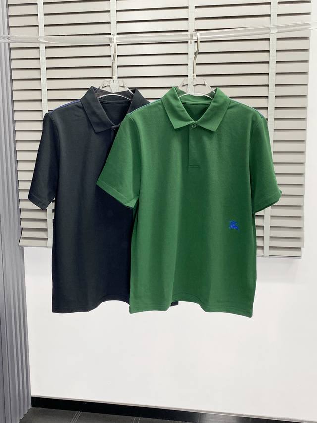 Burberry巴宝莉独家专供新款原单男士休闲翻领短袖 高端 高端版本 时尚百搭爆款进口面料 手感超柔软细腻 穿着亲肤舒适 高端精品 代工厂P精细做工 上身非常