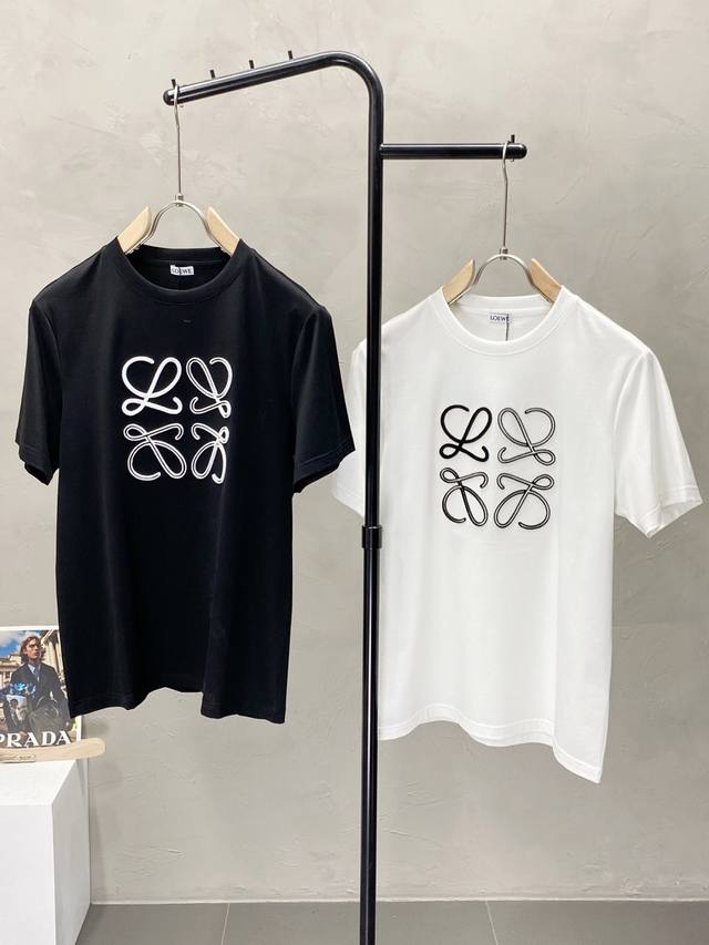 Loewe罗意威独家专供新款原单男士休闲短袖 高端 高版本 时尚百搭爆款进口面料 手感超柔软细腻 穿着亲肤舒适 高端精品 代工厂P精细做工 上身非常赞 男士必备