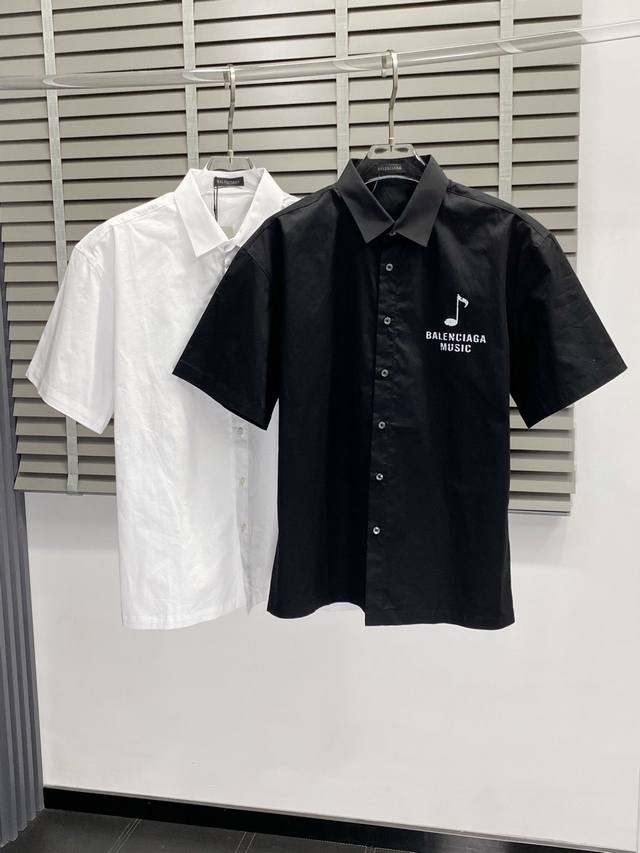 Balenciga巴黎世家独家专供新款原单男士休闲短袖衬衫 高端 高端版本 时尚百搭爆款进口面料 手感超柔软细腻 穿着亲肤舒适 高端精品 代工厂P精细做工 上身