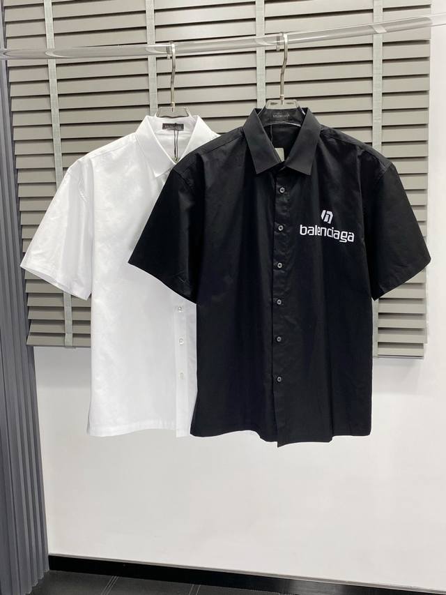 Balenciga巴黎世家独家专供新款原单男士休闲短袖衬衫 高端 高端版本 时尚百搭爆款进口面料 手感超柔软细腻 穿着亲肤舒适 高端精品 代工厂P精细做工 上身