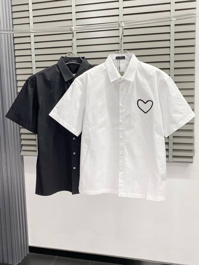Balenciga巴黎世家独家专供新款原单男士休闲短袖衬衫 高端 高端版本 时尚百搭爆款进口面料 手感超柔软细腻 穿着亲肤舒适 高端精品 代工厂P精细做工 上身