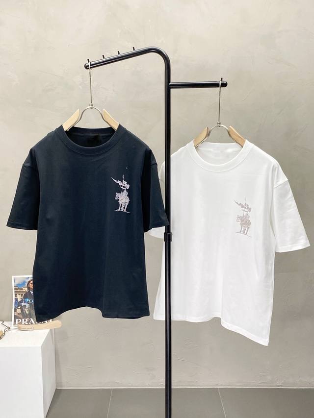 Burberry巴宝莉独家专供新款原单男士休闲春夏短袖 高端 高端版本 时尚百搭爆款进口面料 手感超柔软细腻 穿着亲肤舒适 高端精品 代工厂P精细做工 上身非常