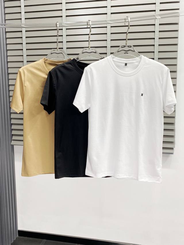 Burberry巴宝莉独家专供新款原单男士休闲春夏短袖 高端 高端版本 时尚百搭爆款进口面料 手感超柔软细腻 穿着亲肤舒适 高端精品 代工厂P精细做工 上身非常