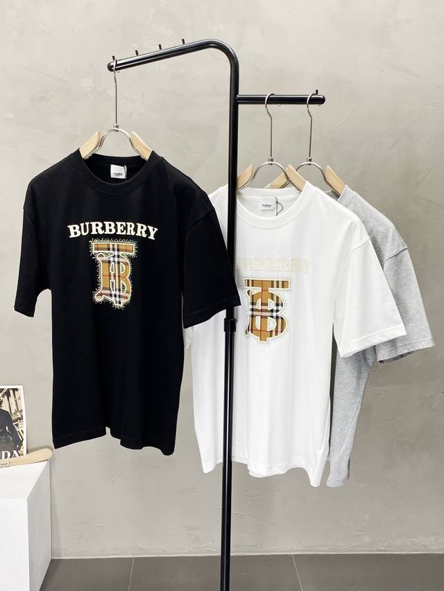 Burberry巴宝莉独家专供新款原单男士休闲短袖 高端 高版本 时尚百搭爆款进口面料 手感超柔软细腻 穿着亲肤舒适 高端精品 代工厂P精细做工 上身非常赞 男