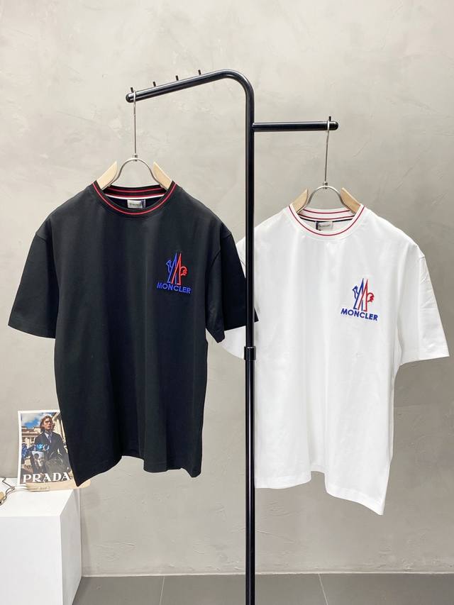 Moncler蒙口独家专供新款原单男士休闲短袖 高端 高版本 时尚百搭爆款进口面料 手感超柔软细腻 穿着亲肤舒适 高端精品 代工厂P精细做工 上身非常赞 男士必