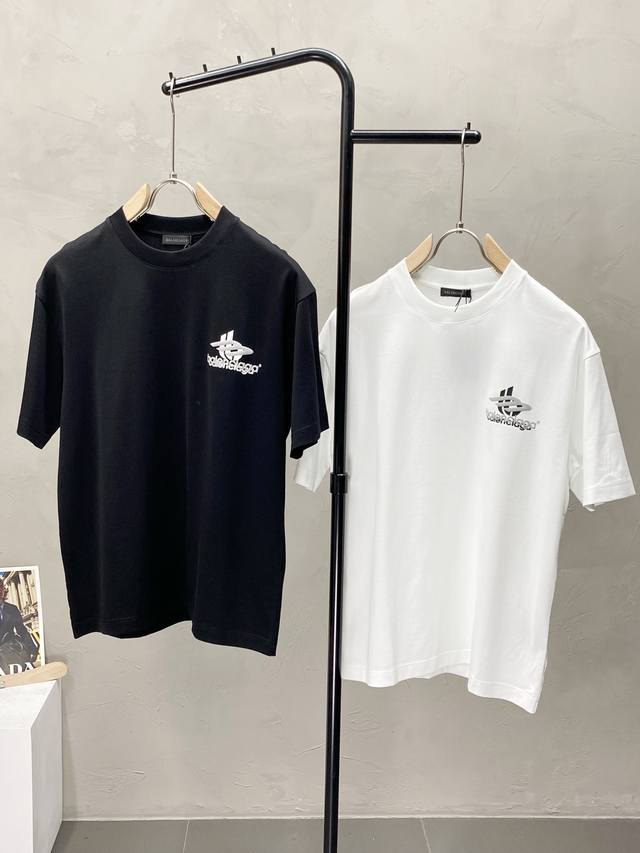 Balenciga巴黎世家独家专供新款原单男士休闲短袖 高端 高版本 时尚百搭爆款进口面料 手感超柔软细腻 穿着亲肤舒适 高端精品 代工厂P精细做工 上身非常赞