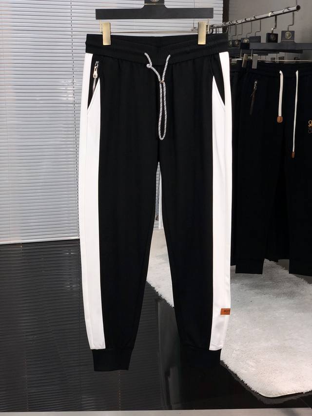 Lv2025Ss春季新款休闲裤，专业打造帅气型男，专柜订制五金辅料，欧范十足，F专柜定制高织精棉面料，舒适透气，时尚年轻帅气款，绝对大气上档次哦。码数。M-3X
