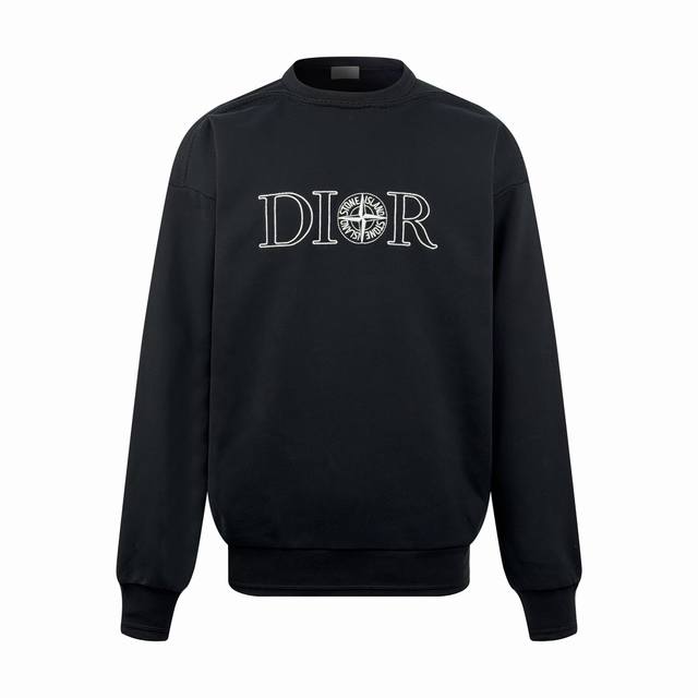 Dior X Stone Island 刺绣卫衣定制380克绒缎古韵卫衣料 柔软细腻 舒适贴肤 饰以同色调 Dior Andstone Island 刺绣点缀正