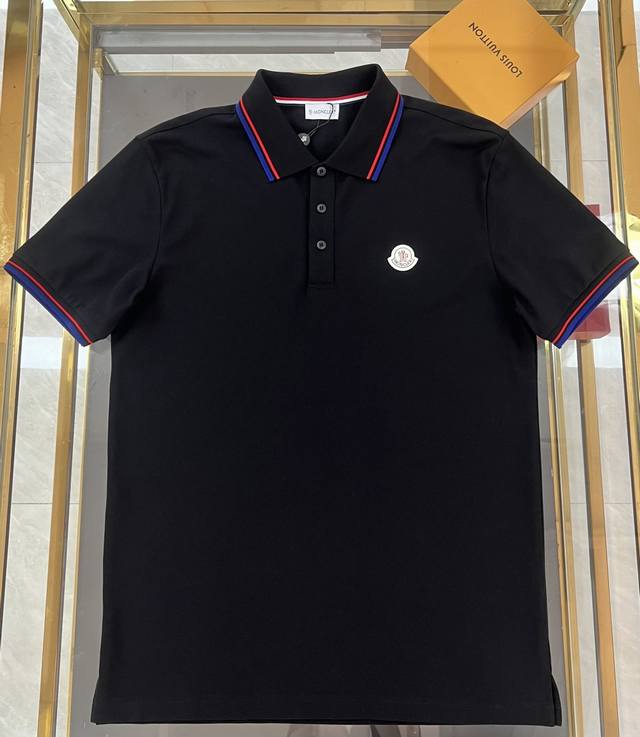 新品 古奇 爆款Polo 2580春夏新款首发专柜最新款短袖圆领T恤 高端订制 品牌Logo最新重工螺纹配色工艺，大牌范儿十足，时尚洋气，高端定制100%网眼珠