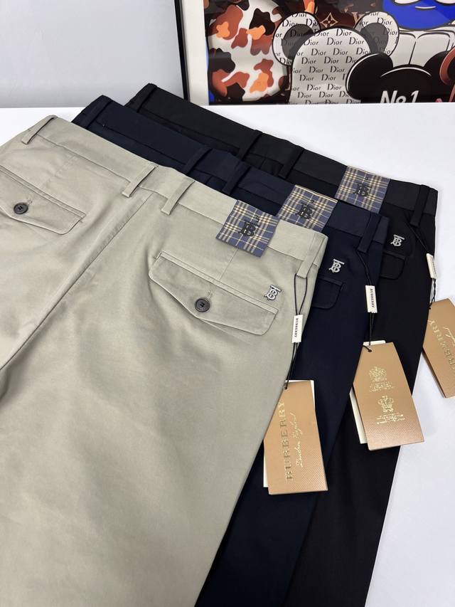 Tb巴家25Ss早春最新款男士商务休闲休闲长裤，高克重洗水工艺休闲商务两不误的款式香港洋行渠道货，重磅高端品鉴心水产物，经典招牌人气单品！专柜主推常青系列，每一