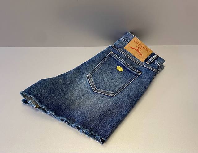 华*天奴 女短裤 高腰显瘦提臀 带弹力码数：26、27、28、29[86629] Hua * Tiannu Women's Short Pants High W